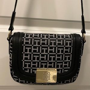 Tommy Hilfiger Bag